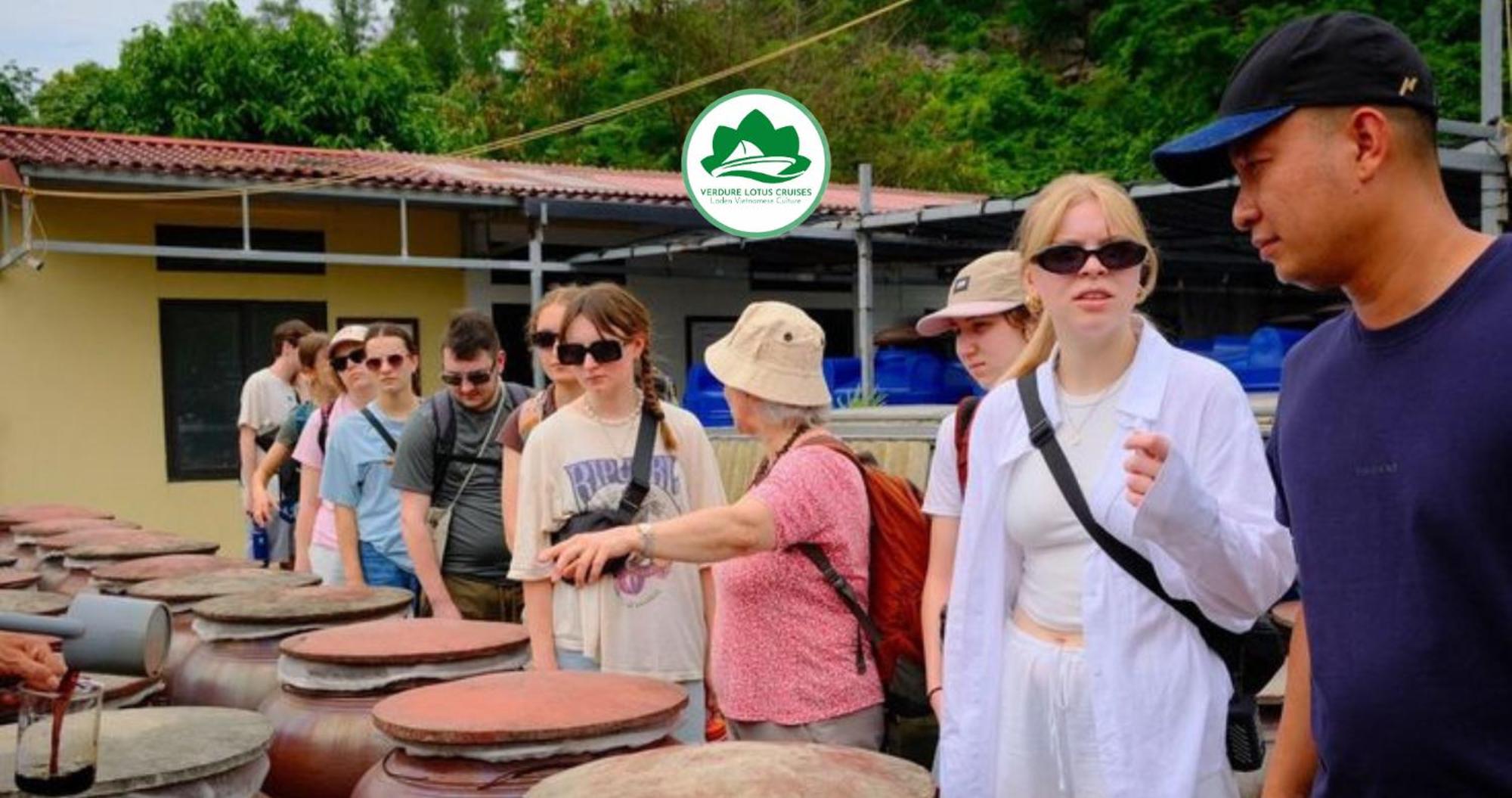 Verdure Lotus Classic Cruise Hạ Long Exterior foto